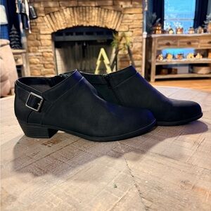 Life Stride Black Ankle Booties